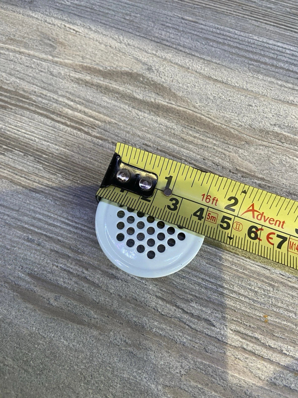 100 White Steel Vivarium Vents 35mm