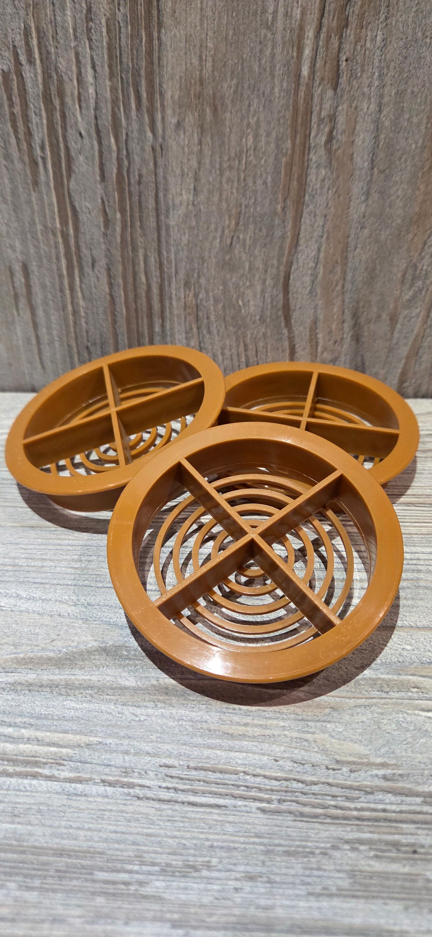 Soffit Circular Air Vent 70mm cut out uPVC Push In Brown / Teak