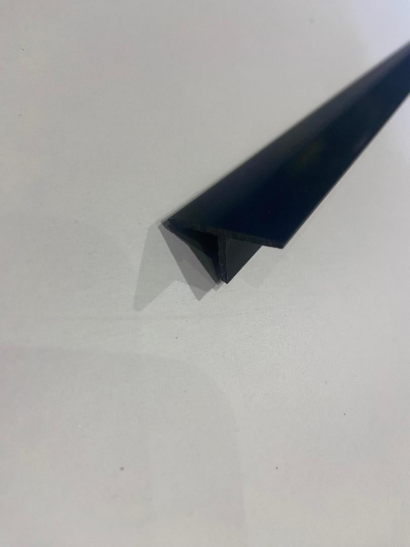 25mm T Section Black