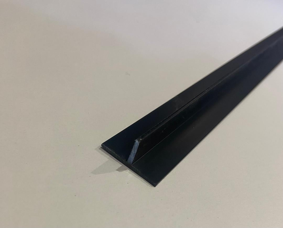 25mm T Section Black